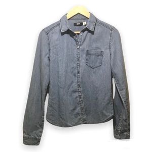 BDG Blue Chambray Button-Down Long Sleeve Shirt